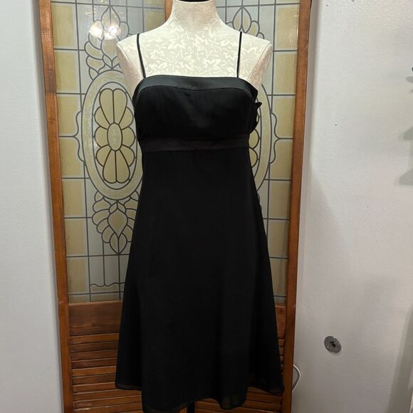 Ann Taylor LBD Pleated Top Spaghetti Strap Dress Size 4P - Picture 1 of 11